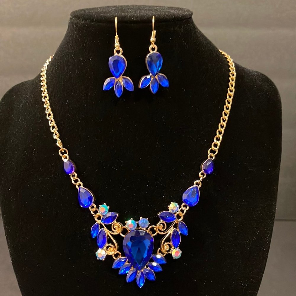Gold Necklace & Earrings with Blue Gems Set